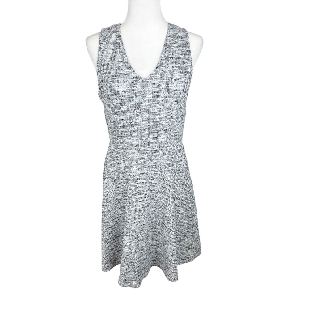 Gilli Dress Women Medium Grey White Sleeveless Fit Flare V-Neck Stretch Casual